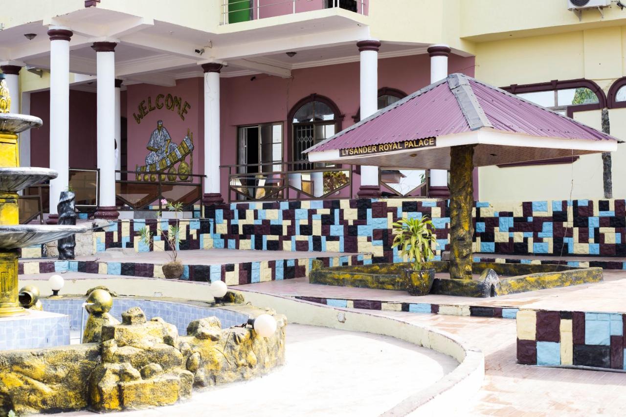 Gya-Son Royal Guest House Kumasi Ngoại thất bức ảnh