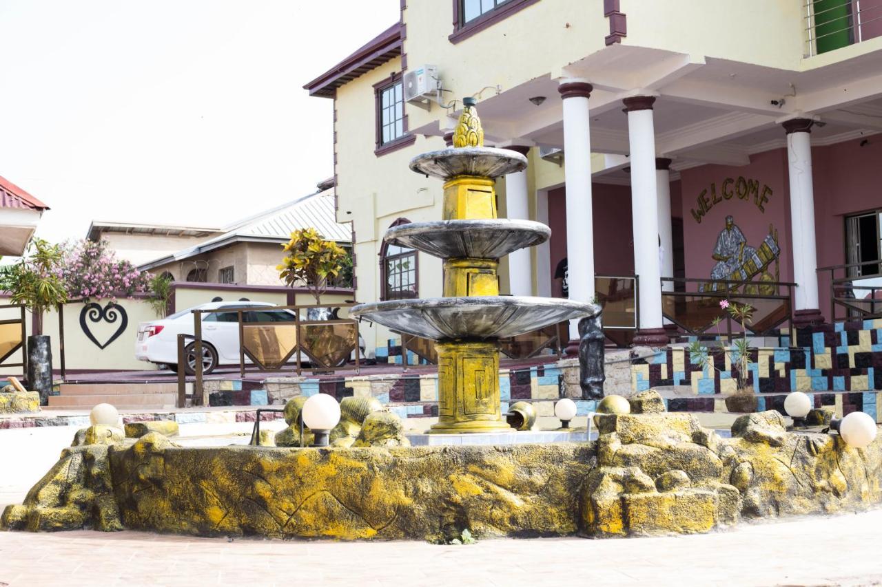 Gya-Son Royal Guest House Kumasi Ngoại thất bức ảnh