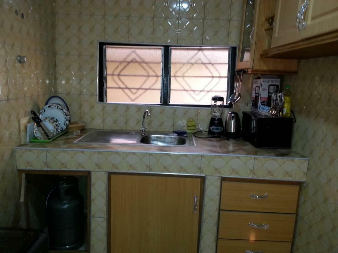 Gya-Son Royal Guest House Kumasi Ngoại thất bức ảnh