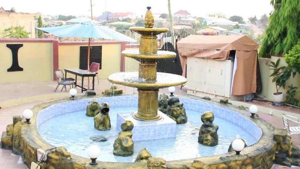Gya-Son Royal Guest House Kumasi Ngoại thất bức ảnh