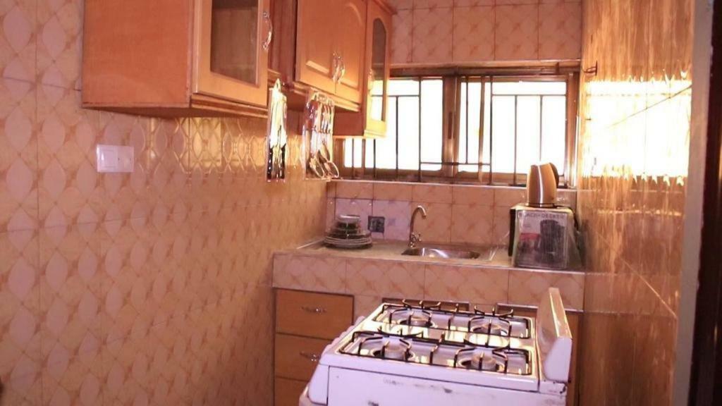 Gya-Son Royal Guest House Kumasi Ngoại thất bức ảnh