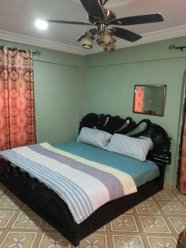 Gya-Son Royal Guest House Kumasi Ngoại thất bức ảnh