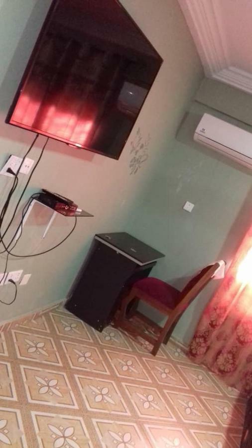 Gya-Son Royal Guest House Kumasi Ngoại thất bức ảnh